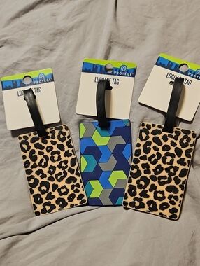 Protege Luggage Tag - Blue Green Geometric & Tan Leopard Options
